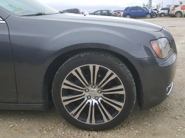 2C3CCABG2DH713203 - 2013 CHRYSLER 300 V6 GRAY photo 9