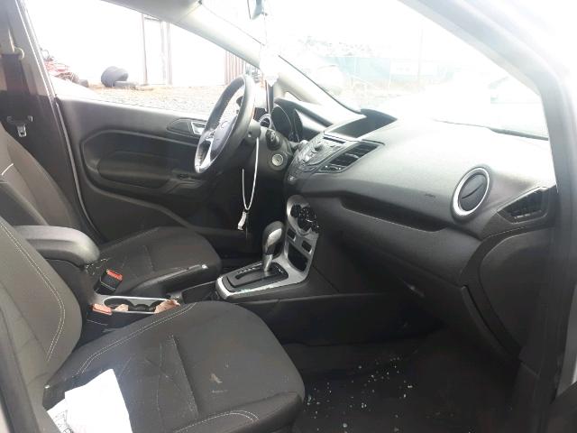 3FADP4BJ8EM185516 - 2014 FORD FIESTA SE SILVER photo 5