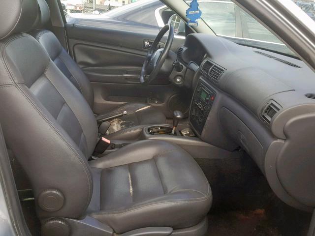 WVWPD63B24P321862 - 2004 VOLKSWAGEN PASSAT GLS SILVER photo 5