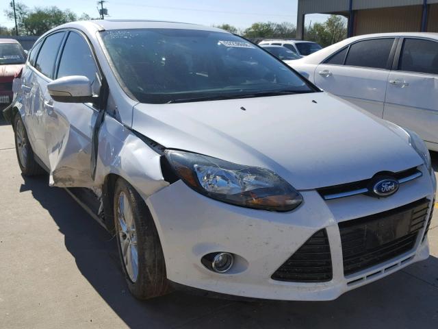 1FADP3N27EL321103 - 2014 FORD FOCUS TITA WHITE photo 1