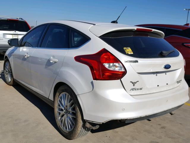 1FADP3N27EL321103 - 2014 FORD FOCUS TITA WHITE photo 3