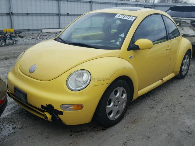 3VWCK21CX3M404997 - 2003 VOLKSWAGEN NEW BEETLE YELLOW photo 2