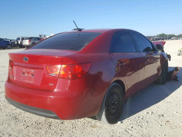 KNAFU4A27D5662525 - 2013 KIA FORTE EX RED photo 4