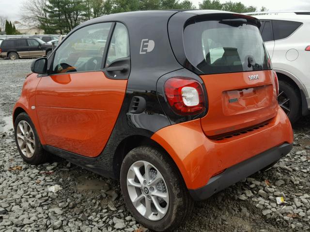 WMEFJ9BA9JK245985 - 2018 SMART FORTWO ELE ORANGE photo 3