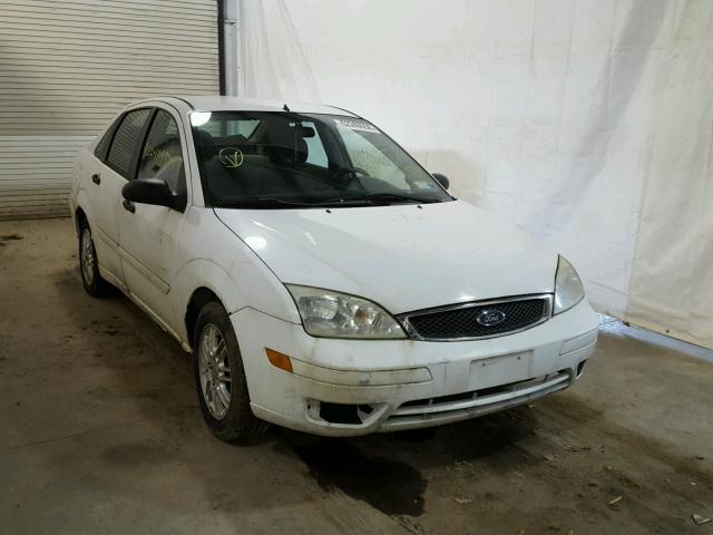 1FAFP34N86W112103 - 2006 FORD FOCUS ZX4 WHITE photo 1