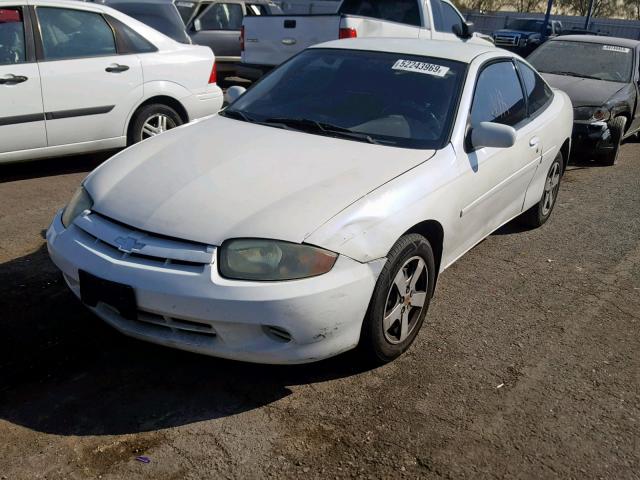 1G1JF12F447200850 - 2004 CHEVROLET CAVALIER L WHITE photo 2