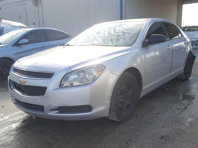 1G1ZB5EB9AF317775 - 2010 CHEVROLET MALIBU LS 银色 照片 2