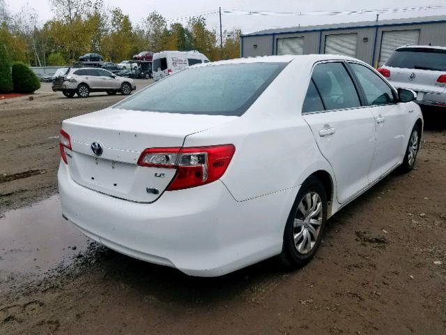 4T1BD1FK6DU079888 - 2013 TOYOTA CAMRY HYBR WHITE photo 4