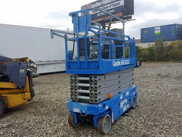 GS3216P142825 - 2015 GENI GS3232LIFT BLUE photo 2