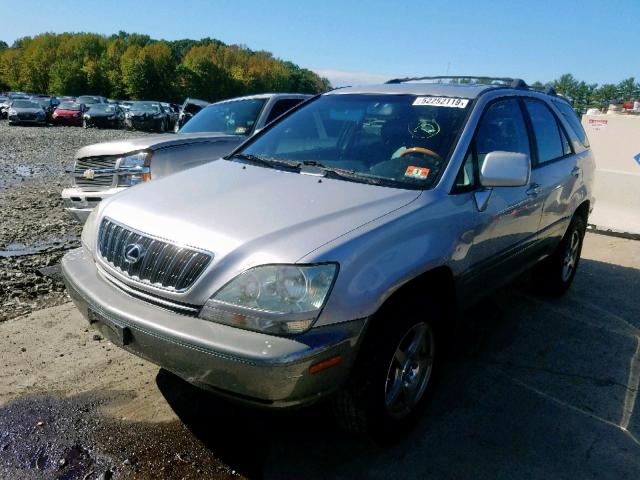 JTJHF10U320263139 - 2002 LEXUS RX 300 SILVER photo 2