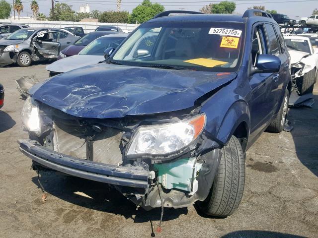 JF2SHAEC5DH418671 - 2013 SUBARU FORESTER L BLUE photo 2