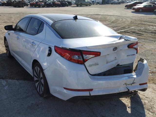 5XXGR4A67CG009957 - 2012 KIA OPTIMA SX WHITE photo 3