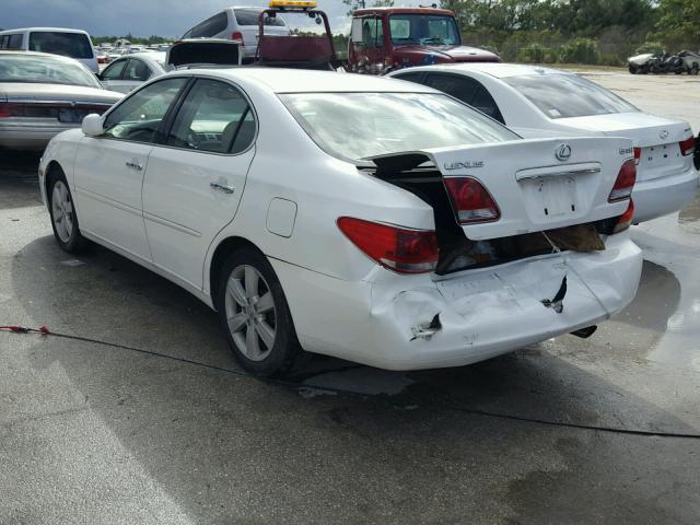 JTHBA30G065155307 - 2006 LEXUS ES 330 WHITE photo 3