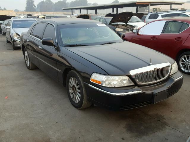 1LNHM81W83Y637440 - 2003 LINCOLN TOWN CAR E BLACK photo 1