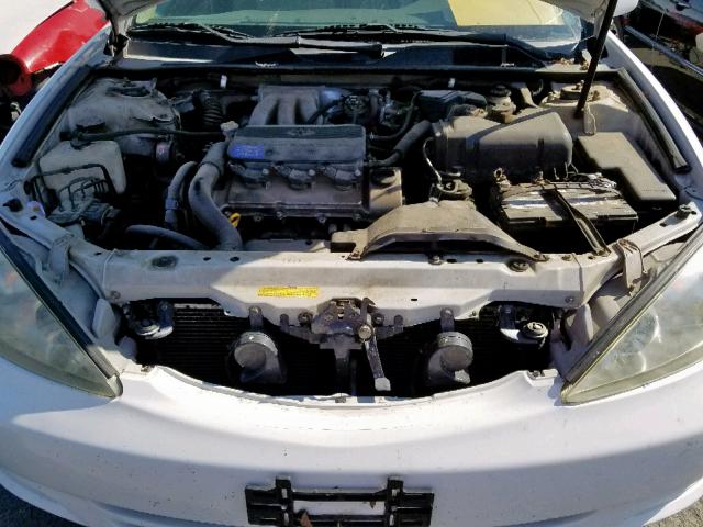 4T1BF30K82U030042 - 2002 TOYOTA CAMRY LE WHITE photo 7