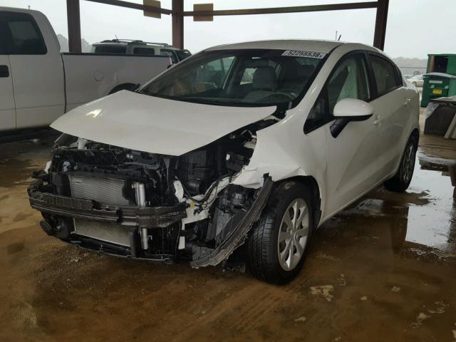 KNADN4A37F6449584 - 2015 KIA RIO EX WHITE photo 2