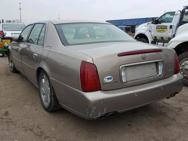 1G6KF5795YU246106 - 2000 CADILLAC DEVILLE DT TAN photo 3