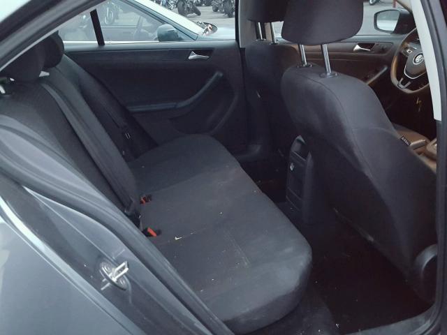 3VW2K7AJ7FM271207 - 2015 VOLKSWAGEN JETTA BASE GRAY photo 6