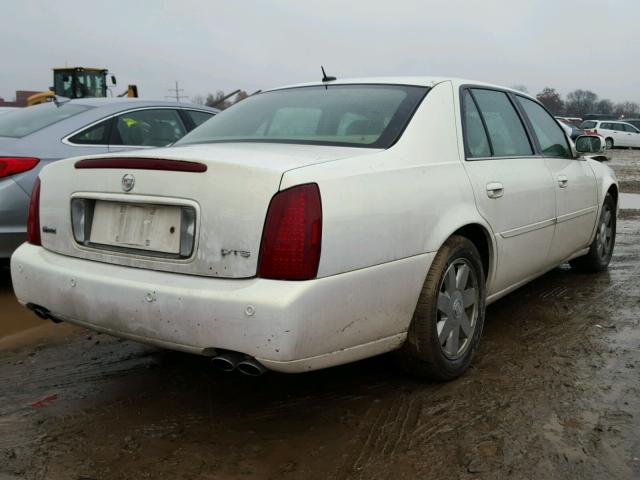 1G6KF57955U231780 - 2005 CADILLAC DEVILLE DT WHITE photo 4