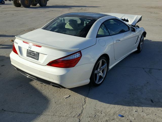 WDDJK7DA9DF014515 - 2013 MERCEDES-BENZ SL 550 WHITE photo 4