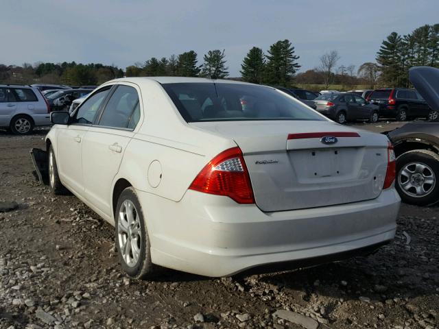 3FAHP0HA0CR135372 - 2012 FORD FUSION SE WHITE photo 3