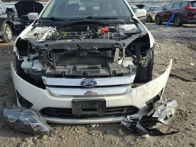 3FAHP0HA0CR135372 - 2012 FORD FUSION SE WHITE photo 9