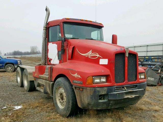 1XKADB9X2RJ615620 - 1994 KENWORTH CONSTRUCTI RED photo 1