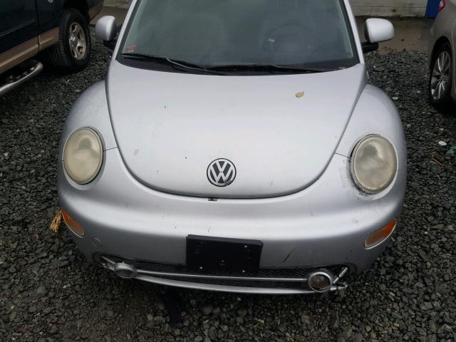 3VWCC21C3XM426584 - 1999 VOLKSWAGEN NEW BEETLE 白色 照片 9