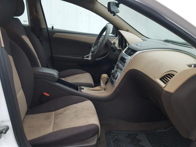 1G1ZB5E16BF381801 - 2011 CHEVROLET MALIBU LS 白色 照片 5