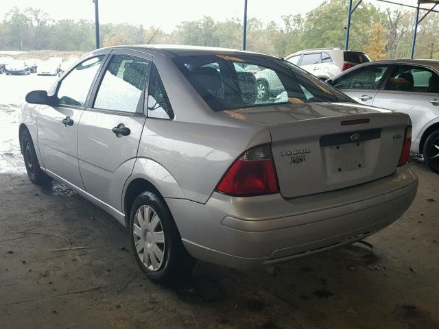 1FAFP34N26W183961 - 2006 FORD FOCUS ZX4 GRAY photo 3