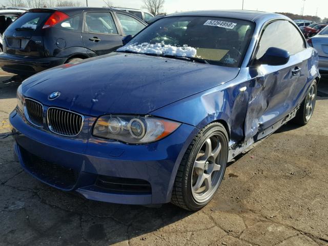 WBAUC9C56BVM11118 - 2011 BMW 135 I BLUE photo 2