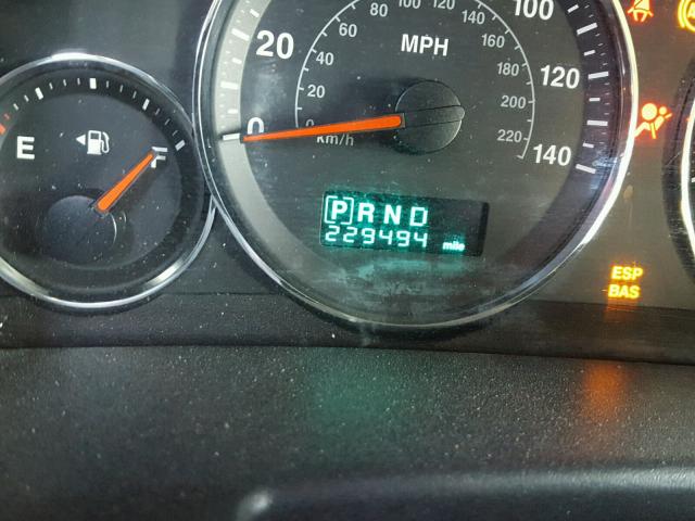 1J8HH48K66C355019 - 2006 JEEP COMMANDER CHARCOAL photo 8