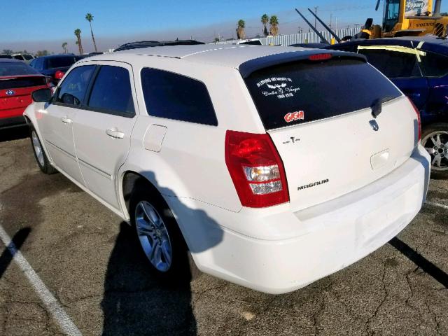 2D4FV47T27H663324 - 2007 DODGE MAGNUM SE WHITE photo 3