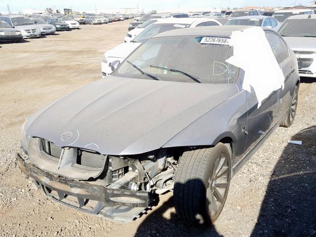 WBAPH5C54AA439710 - 2010 BMW 328 I SULE SILVER photo 2