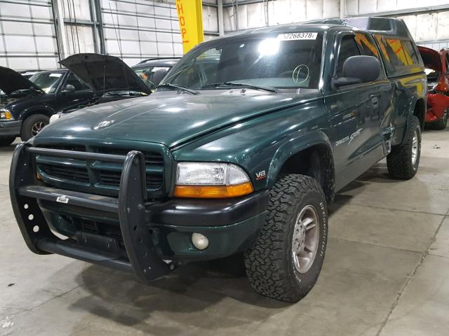 1B7GG22NXYS621843 - 2000 DODGE DAKOTA GREEN photo 2