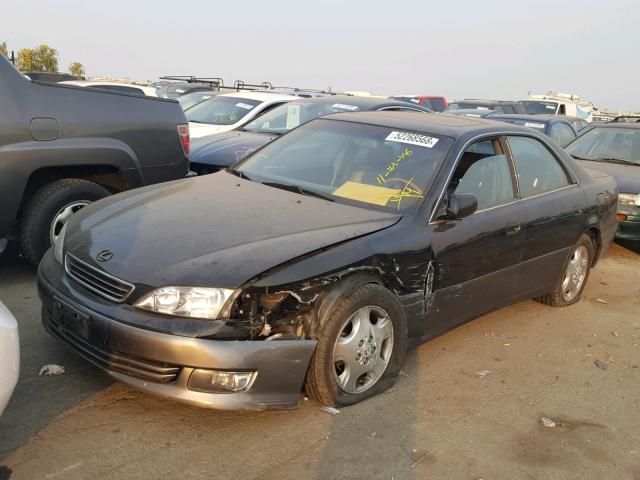 JT8BF28G7Y0263150 - 2000 LEXUS ES 300 BLACK photo 2