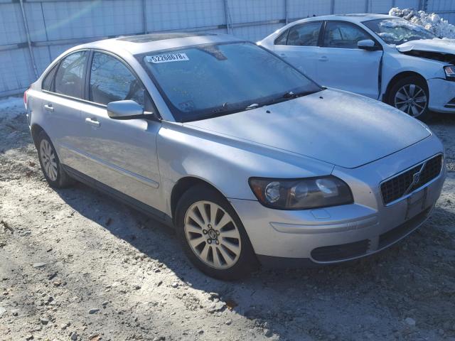 YV1MS382X52089827 - 2005 VOLVO S40 2.4I GRAY photo 1