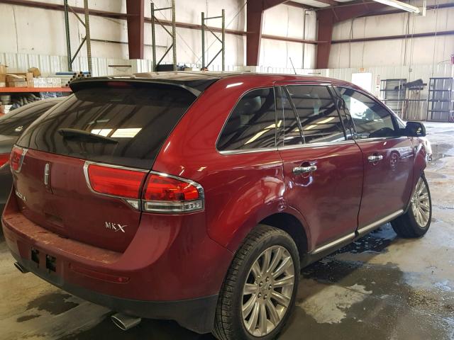 2LMDJ6JK4DBL38555 - 2013 LINCOLN MKX BURGUNDY photo 4