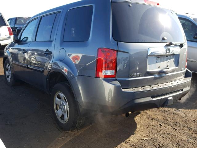 5FNYF4H29CB063098 - 2012 HONDA PILOT LX GRAY photo 3