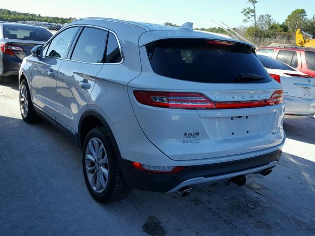 5LMCJ2C94HUL55198 - 2017 LINCOLN MKC SELECT WHITE photo 3