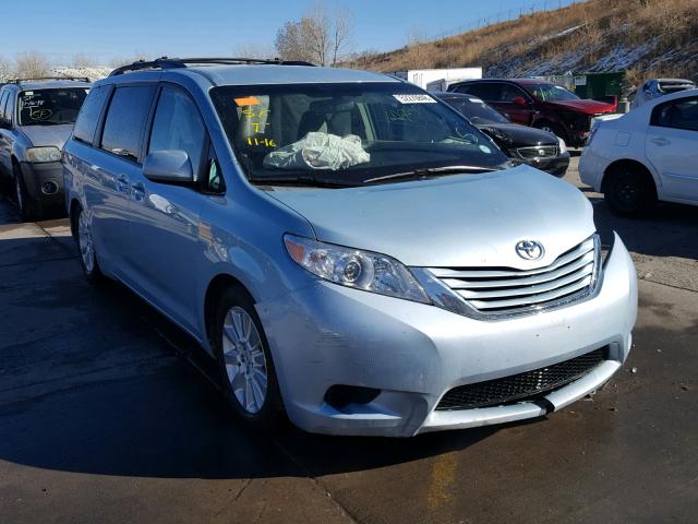 5TDJK3DC3FS108154 - 2015 TOYOTA SIENNA LE BLUE photo 1