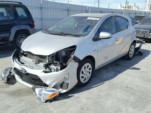 JTDKDTB31G1590428 - 2016 TOYOTA PRIUS C SILVER photo 2