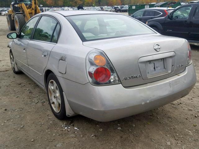 1N4AL11D12C285348 - 2002 NISSAN ALTIMA BAS SILVER photo 3