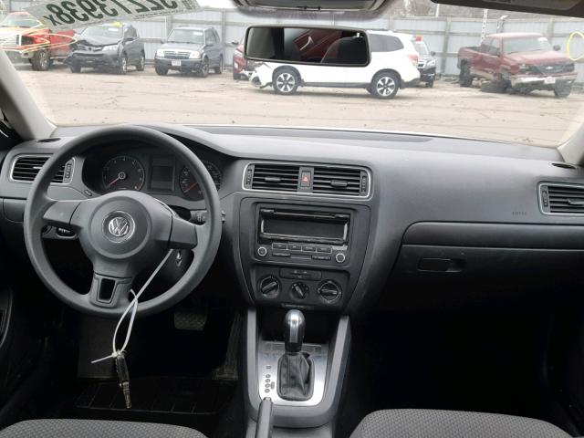 3VW2K7AJ6EM431303 - 2014 VOLKSWAGEN JETTA BASE WHITE photo 9