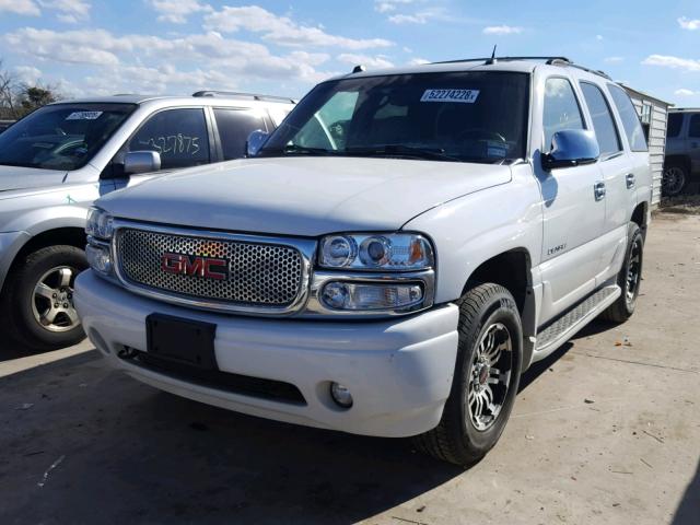 1GKEK63U24J237272 - 2004 GMC YUKON DENA WHITE photo 2