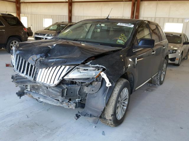 2LMDJ6JK8BBJ12404 - 2011 LINCOLN MKX BLACK photo 2