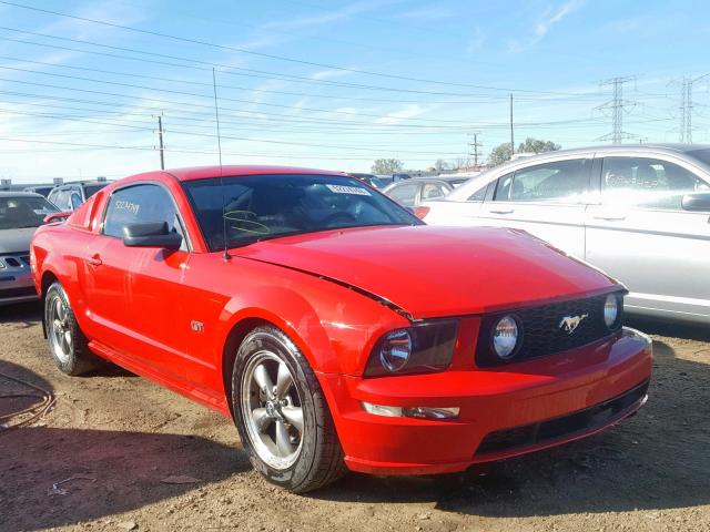 1ZVHT82H265263790 - 2006 FORD MUSTANG GT RED photo 1