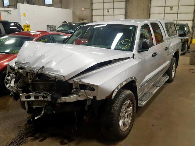 1D7HE58J57S150320 - 2007 DODGE DAKOTA QUA SILVER photo 2