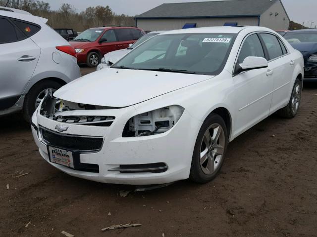 1G1ZC5EB0A4154023 - 2010 CHEVROLET MALIBU 1LT WHITE photo 2