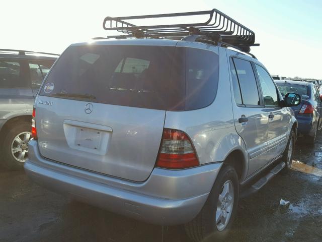 4JGAB54E6XA065582 - 1999 MERCEDES-BENZ ML 320 SILVER photo 4